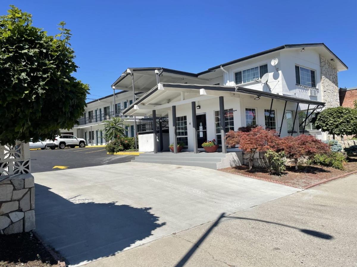 Downtown Inn Wenatchee Esterno foto